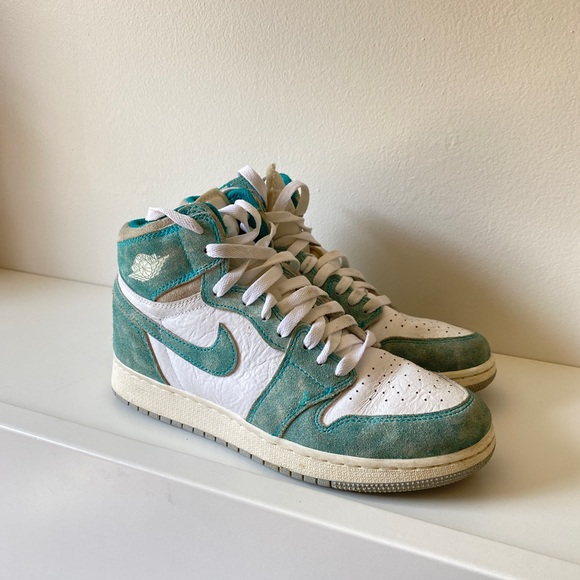 - Air Jordan 1 Retro High OG GS ‘Turbo Green’ size US W 8.5 - Picture 2 of 4